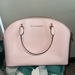 Michael Kors bag w/ crossbody option